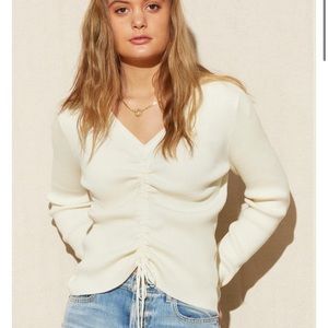 NWT Neely/Belldini Ruched Front V-Neck Pullover